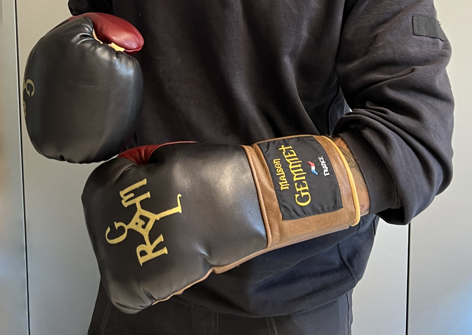 Gants-de-boxe-révoltionnaires-Maison-Gemmet-design-par-Studio-Pilag